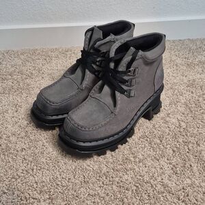 Dr. Martens Corran 3-Eye Suede Heeled Boots Size 8